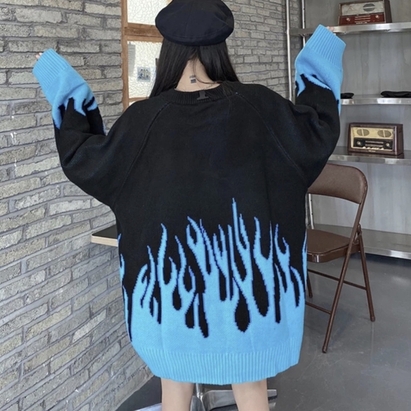 NWT Winter Oversized Streetwear Flame Sweater S: Small-Medium - Picture 10 of 12